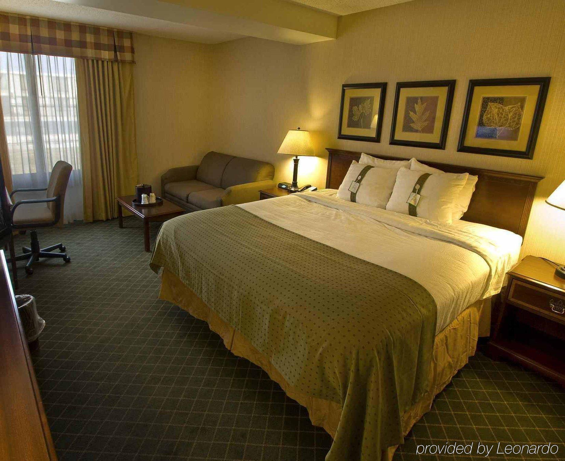 Residence Inn By Marriott Buffalo Downtown Room photo